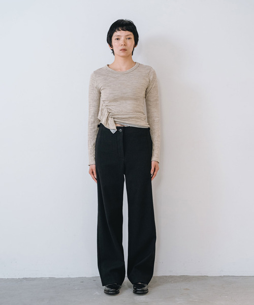 muller of yoshiokubo(ミュラーオブヨシオクボ)の「muller of yoshiokubo ミュラーオブヨシオクボ / CRINKLE JERSEY GATHER TOP クリンクルジャージーギャザートップス / MLF26105(Tシャツ/カットソー・レディース・ベージュ/ブラック/レッド・38/36)」の5枚目の写真