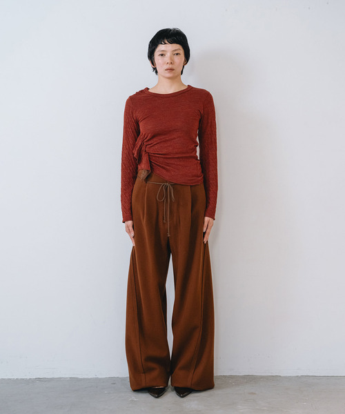 muller of yoshiokubo(ミュラーオブヨシオクボ)の「muller of yoshiokubo ミュラーオブヨシオクボ / CRINKLE JERSEY GATHER TOP クリンクルジャージーギャザートップス / MLF26105(Tシャツ/カットソー・レディース・ベージュ/ブラック/レッド・38/36)」の17枚目の写真