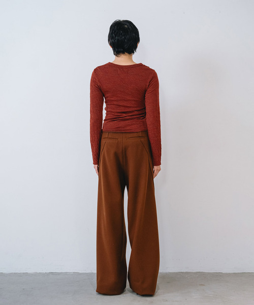 muller of yoshiokubo(ミュラーオブヨシオクボ)の「muller of yoshiokubo ミュラーオブヨシオクボ / CRINKLE JERSEY GATHER TOP クリンクルジャージーギャザートップス / MLF26105(Tシャツ/カットソー・レディース・ベージュ/ブラック/レッド・38/36)」の19枚目の写真