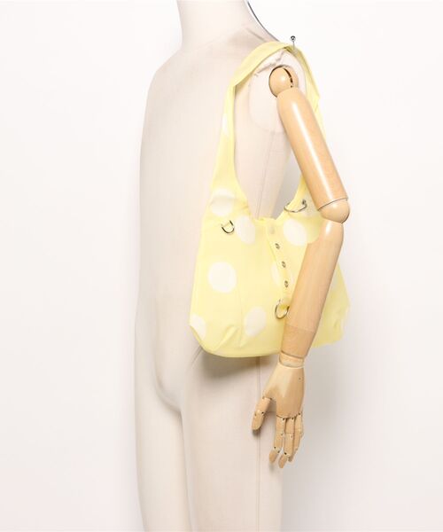 LA VORAGINE(ラ ヴォラジネ)の「ドットジェリートートバッグ/Jelly bag(トートバッグ・レディース・Yellow/グリーン・FREE)」の3枚目の写真