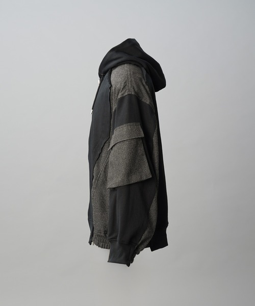 MAISON SPECIAL(メゾンスペシャル)の「《UNISEX》異素材ドッキングプライムオーバージップパーカー/Mixed Materials Docking Prime-Over Zip Hoodie【MAISON SPECIAL/メゾンスペシャル】(パーカー・メンズ・ブラック・2/1/0)」の9枚目の写真
