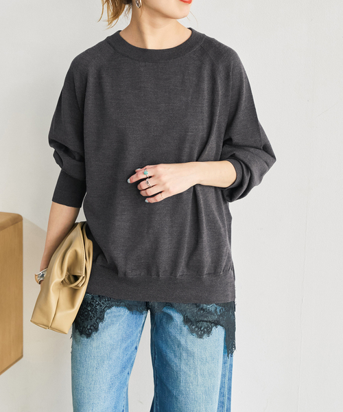 Spick & Span(スピックアンドスパン)の「《新色有り / 追加》ウォッシャブルラグランスリーブプルオーバー(ニット/セーター・レディース・レッド/チャコールグレー/その他2/アイボリー・FREE)」の9枚目の写真