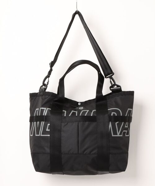NEW ERA(ニューエラ)の「【NEW ERA/ニューエラ】トートバッグ 22L 2-way 150D NEW ERAロゴ ブラック(トートバッグ・メンズ・ブラック・FREE)」の1枚目の写真
