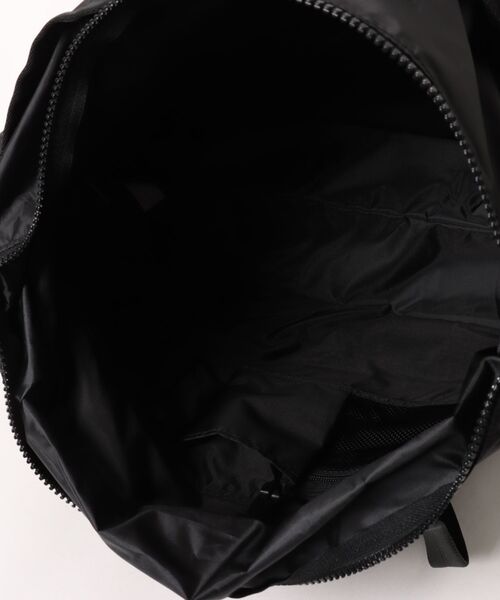 NEW ERA(ニューエラ)の「【NEW ERA/ニューエラ】トートバッグ 22L 2-way 150D NEW ERAロゴ ブラック(トートバッグ・メンズ・ブラック・FREE)」の4枚目の写真