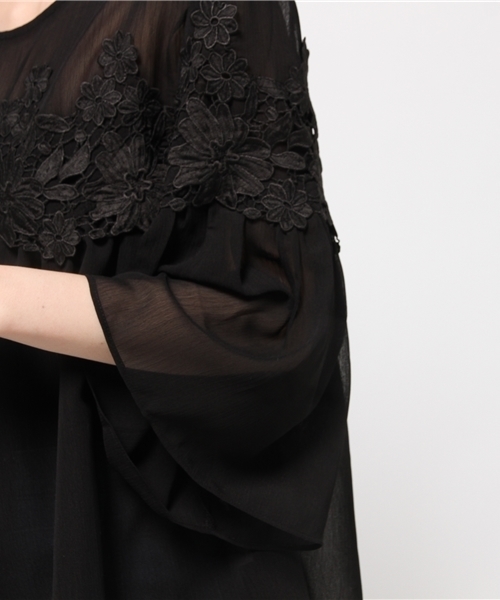 mystic（ミスティック）の「【mystic】レースギャザーブラウス（シャツ/ブラウス・レディース・オフホワイト/ベージュ/ブラック・1）」の8枚目の写真