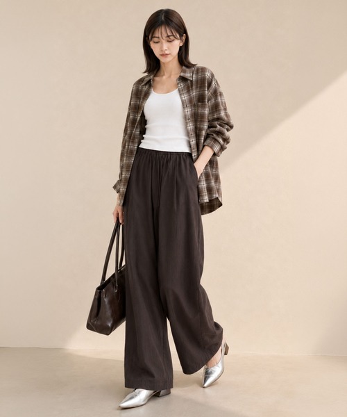 by LEGNA(バイレグナ)の「オーバーサイズチェックシャツ(シャツ/ブラウス・レディース・イエロー/ブルー/レッド/ダークブルー/ブラック/グリーン・FREE)」の9枚目の写真