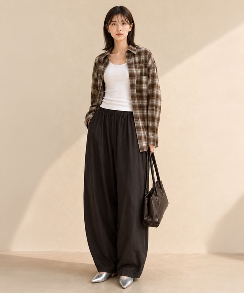 by LEGNA(バイレグナ)の「オーバーサイズチェックシャツ(シャツ/ブラウス・レディース・イエロー/ブルー/レッド/ダークブルー/ブラック/グリーン・FREE)」の10枚目の写真
