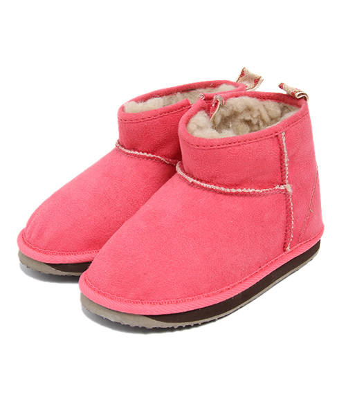 green label relaxing(グリーンレーベルリラクシング)の「EX PONY GO ROUND ボアショートブーツ†(ブーツ・キッズ・Beige/PINK/ナチュラル/ダークブラウン/ライトピンク・14cm/15cm/16cm/17cm/18cm)」の6枚目の写真