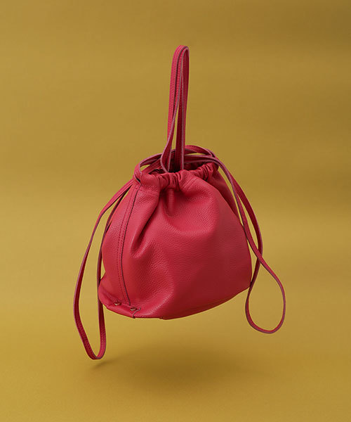 Beau Re ヴュレ の Beau Re 別注カウレザー巾着バッグ ハンドバッグ Wear