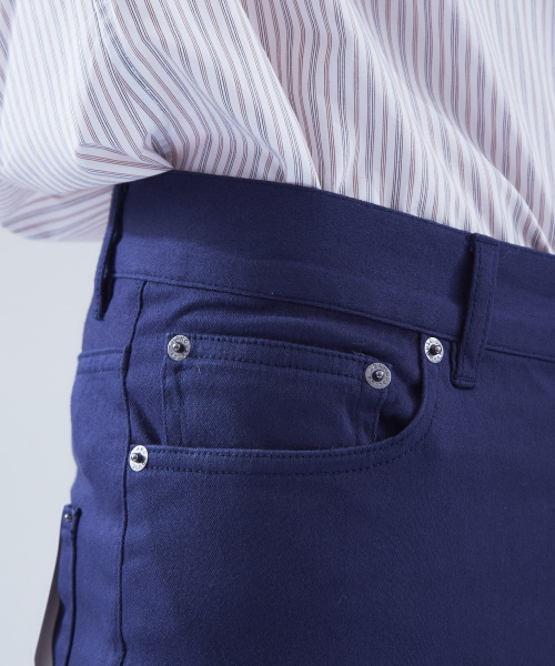ABAHOUSE GRAY(アバハウスグレイ)の「【展開店舗限定】カラースキニーサテン5Pパンツ(KAK/NAV)(その他パンツ・メンズ・ネイビー/カーキ・44/46/48/50)」の8枚目の写真