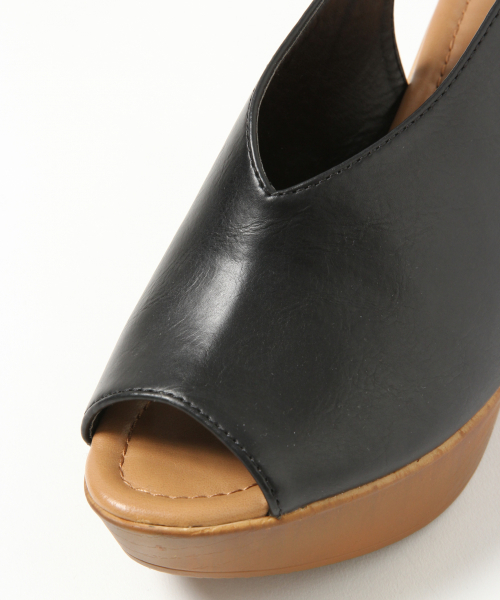 LOWRYS FARM(ローリーズファーム)の「バックストラップサンダル 826742(サンダル・レディース・ブラック/ブラウン/オフホワイト/パイソン・MEDIUM/LARGE)」の16枚目の写真