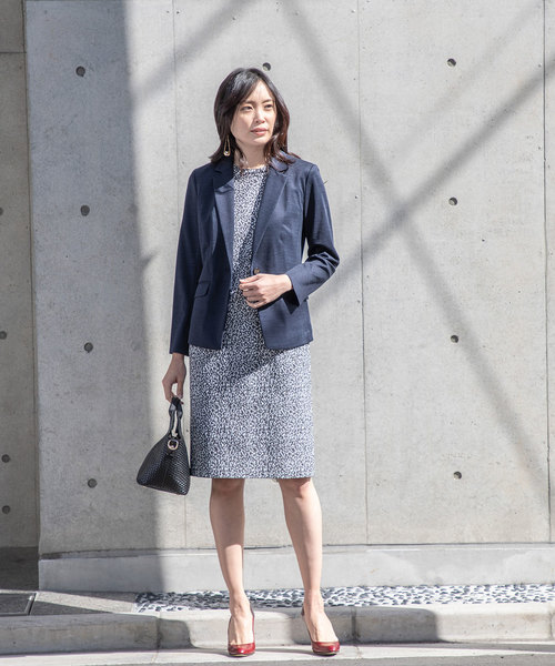 A/C DESIGN BY ALPHA CUBIC（エーシーデザインバイアルファキュービック）の「レオパードワンピース（ワンピース・レディース・ブラック/ベージュ・11号/9号/13号）」の17枚目の写真