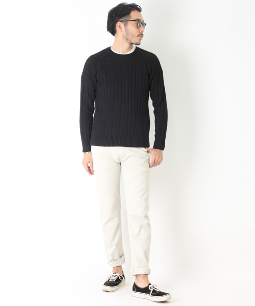 BEAMS PLUS（ビームスプラス）の「○BEAMS PLUS / ケーブル クルーネック ニット（ニット/セーター・メンズ・イエロー/パープル/ロイヤルブルー/ネイビー/ライトグリーン/ブラック/オフホワイト/オレンジ・MEDIUM/SMALL/X-LARGE/LARGE）」の16枚目の写真