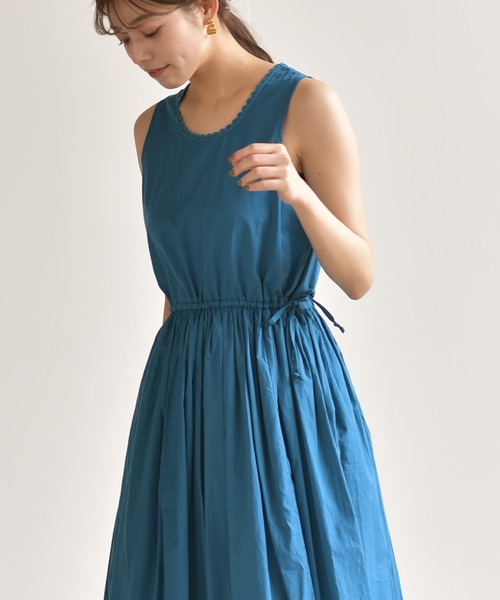 rps（アールピーエス）の「コットンボイルノースリーブワンピース（ワンピース・レディース・ブラック/パープル/ネイビー/ブルー/グリーン/マスタード/ダークベージュ/グレー系その他3/ダークネイビー/ブルーグリーン・M）」の21枚目の写真