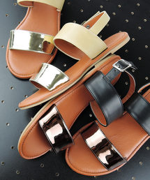 Una gardenia | バックストラップメタリックフラットササンダル □(サンダル)