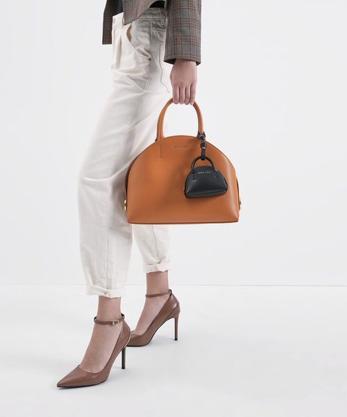 CHARLES & KEITH（チャールズ & キース）の「スネークプリント トップハンドルラージドームバッグ / Snake Print Top Handle Large Dome Bag（ハンドバッグ・レディース・ブラック/ベージュ/タン/クリーム・L）」の13枚目の写真