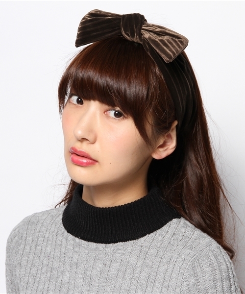 And A(アンドエー)の「別珍ヘアバンド (CONTROL FREAK)(ヘアバンド・レディース・ブラウン/ネイビー・FREE)」の1枚目の写真