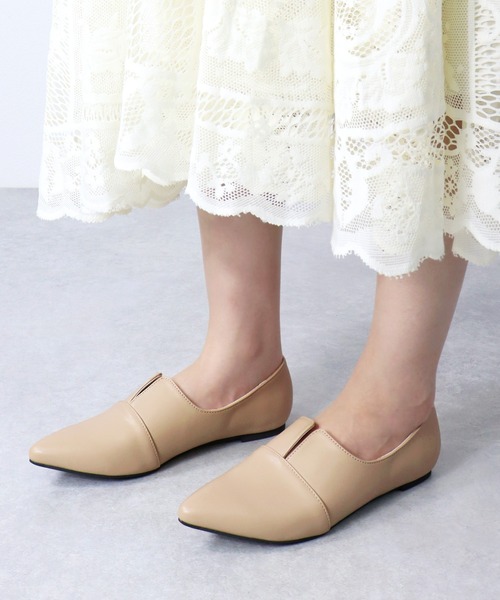 LibertyDoll（リバティードール）の「Liberty Doll / センターセパレートフラット センタースリットパンプス(1106)（パンプス・レディース・ブラック/ダークブラウン/ブラウン/シルバー/ワイン/ネイビー/パイソン/ホワイト/ベージュ/グレイッシュベージュ/ブラウン系その他/ブラック系その他/ブラウン系その他2/ゴールド・LL/3L/S/M/L/SS/XL）」の8枚目の写真