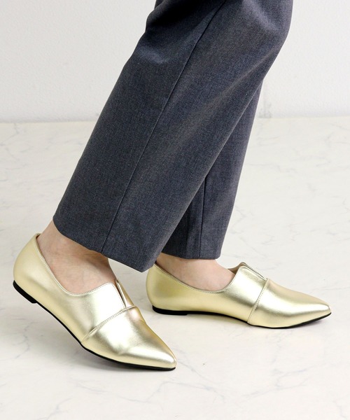 LibertyDoll（リバティードール）の「Liberty Doll / センターセパレートフラット センタースリットパンプス(1106)（パンプス・レディース・ブラック/ダークブラウン/ブラウン/シルバー/ワイン/ネイビー/パイソン/ホワイト/ベージュ/グレイッシュベージュ/ブラウン系その他/ブラック系その他/ブラウン系その他2/ゴールド・LL/3L/S/M/L/SS/XL）」の16枚目の写真