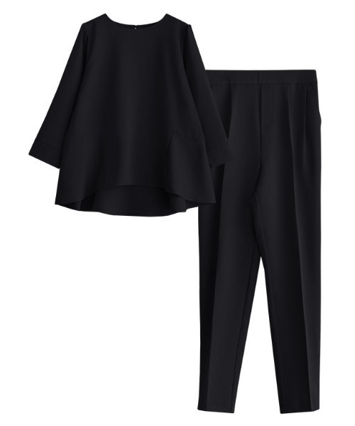 Pierrot（ピエロ）の「バックフレアセットアップ（セットアップ・レディース・ブラック/キャメル/グレイッシュベージュ/ネイビー/グレイッシュブルー/ダークネイビー・M/L/PM）」の11枚目の写真