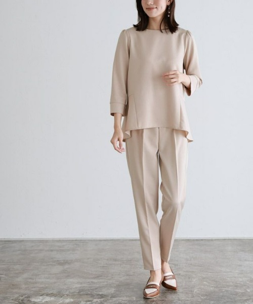 Pierrot（ピエロ）の「バックフレアセットアップ（セットアップ・レディース・ブラック/キャメル/グレイッシュベージュ/ネイビー/グレイッシュブルー/ダークネイビー・M/L/PM）」の7枚目の写真