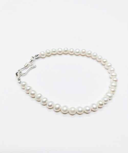 Newport（ニューポート）の「淡水パールブレスレット（ブレスレット・レディース・ホワイト/レッド/グリーン/イエロー/ブルー・17.5cm）」の2枚目の写真