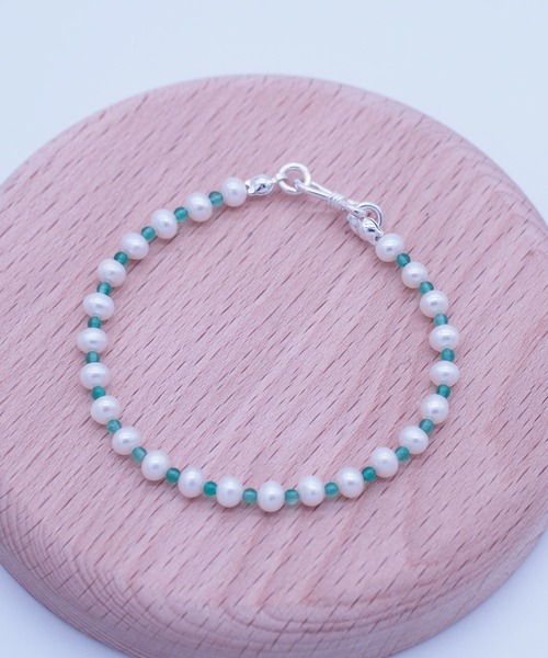 Newport（ニューポート）の「淡水パールブレスレット（ブレスレット・レディース・ホワイト/レッド/グリーン/イエロー/ブルー・17.5cm）」の3枚目の写真