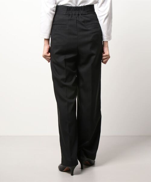 LILY BROWN（リリーブラウン）の「アシンメトリーベルトタックパンツ（その他パンツ・レディース・ブラック/ベージュ・1/0）」の4枚目の写真