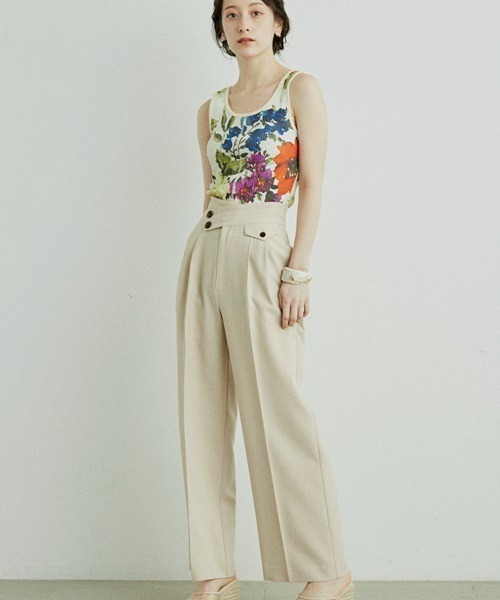 LILY BROWN（リリーブラウン）の「アシンメトリーベルトタックパンツ（その他パンツ・レディース・ブラック/ベージュ・1/0）」の12枚目の写真