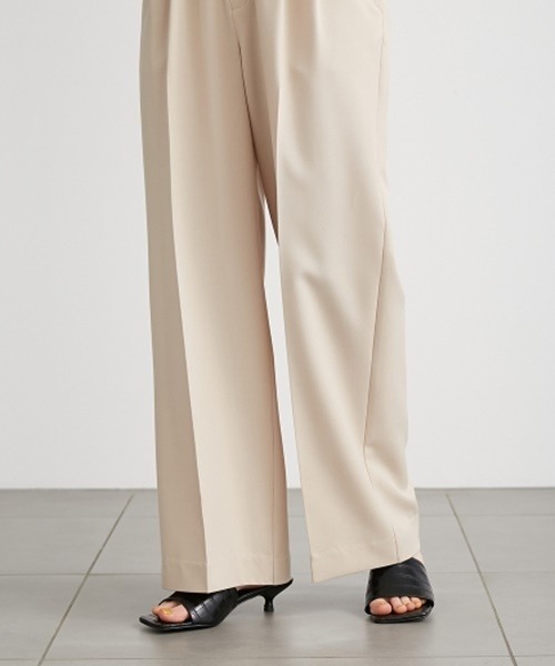 LILY BROWN（リリーブラウン）の「アシンメトリーベルトタックパンツ（その他パンツ・レディース・ブラック/ベージュ・1/0）」の10枚目の写真