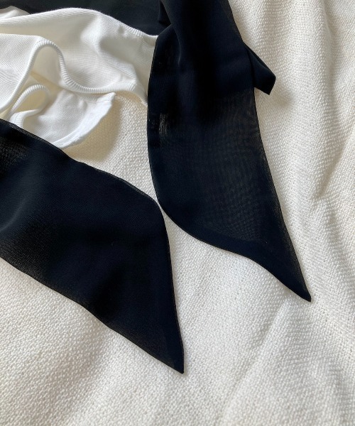 デターム　バッグリボン　ボディースーツ　ホワイト collagen-back-ribbon-bodysuit-