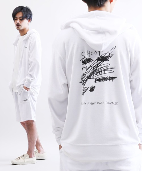 Mark Gonzales（マーク・ゴンザレス）の「Mark Gonzales / マークゴンザレス 別注 コラボ パイル パーカー & ショートパンツ ルームウェア ワンマイルウェア セットアップ（ルームウェア/パジャマ・メンズ・ホワイト系その他/ブラック系その他/グレー系その他/ホワイト系その他2/ホワイト系その他3/ブラック系その他2/ブラック系その他3/グレー系その他2/グレー系その他3・MEDIUM/LARGE）」の2枚目の写真