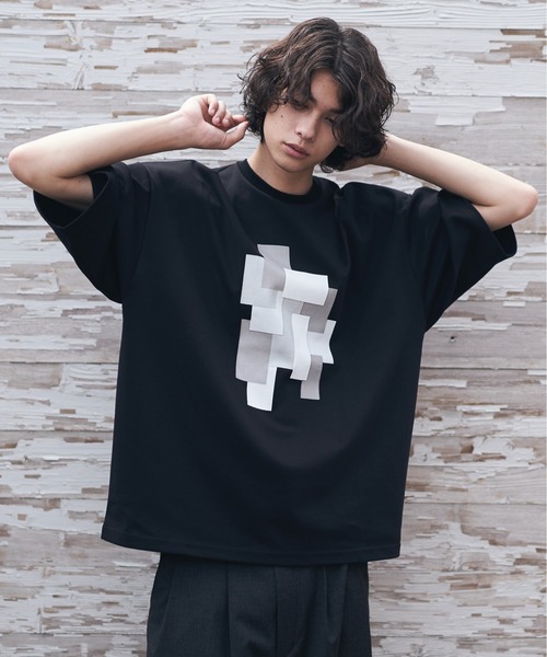 DOOPZ（ドープス）の「Graphic Loose T-shirt（Tシャツ/カットソー・メンズ・ホワイト/ブラック・SMALL/MEDIUM/LARGE）」の3枚目の写真
