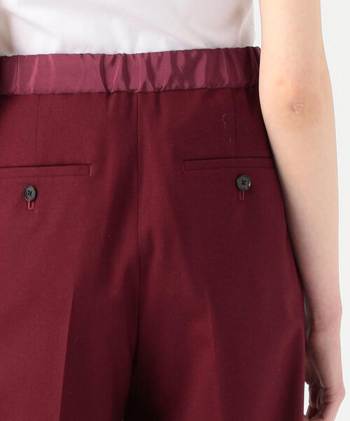 TOMORROWLAND (トゥモローランド)の「ファインウールストレッチ イージーストレートパンツ(スラックス・レディース・バーガンディー/カーキ/ネイビー・34/36)」の12枚目の写真