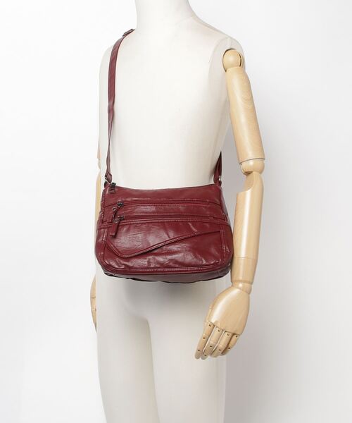 SFW（エスエフダブリュー）の「レザータッチ トート&ショルダーバッグ（ショルダーバッグ・レディース・グレー/ゴールド/ブラック/ブルー/レッド/ブラウン/パープル・FREE）」の12枚目の写真