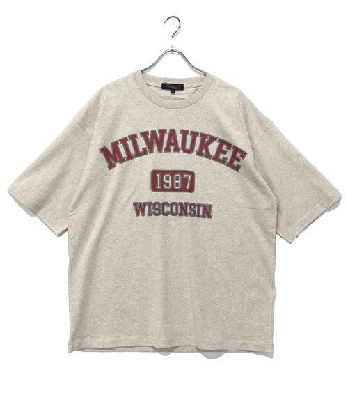 Beno（ビーノ）の「ビンテージ カレッジロゴ プリント Tシャツ 【MILWAUKEE】（Tシャツ/カットソー・メンズ・ブラック/オフホワイト/サックスブルー/アイボリー/ラベンダー/オートミール・M/L）」の5枚目の写真