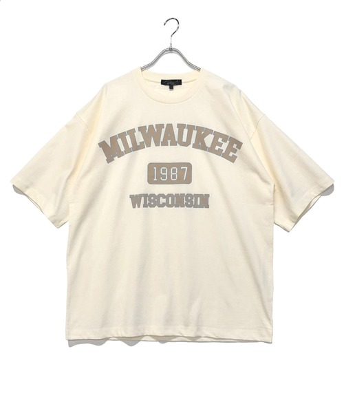 Beno（ビーノ）の「ビンテージ カレッジロゴ プリント Tシャツ 【MILWAUKEE】（Tシャツ/カットソー・メンズ・ブラック/オフホワイト/サックスブルー/アイボリー/ラベンダー/オートミール・M/L）」の3枚目の写真