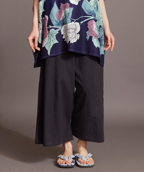 カヤ(カヤ)の「【カヤ】四季巡り幅広もんぺ風パンツ(その他パンツ・レディース・ホワイト/グレー/ダークパープル/スミクロ・FREE)」の1枚目の写真