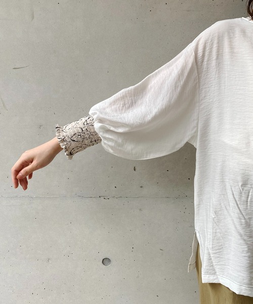 CAPRICIEUX LE'MAGE（カプリシューレマージュ）の「柄カフスステッチTブラウス（シャツ/ブラウス・レディース・ブラック/ホワイト・FREE）」の10枚目の写真