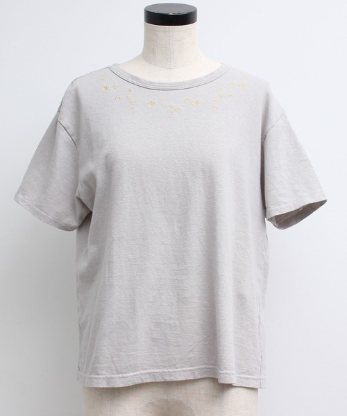 chambre de charme(シャンブルドゥシャーム)の「cdc 小さなお花刺繍T(Tシャツ/カットソー・レディース・ライトグレー/ホワイト・FREE)」の19枚目の写真