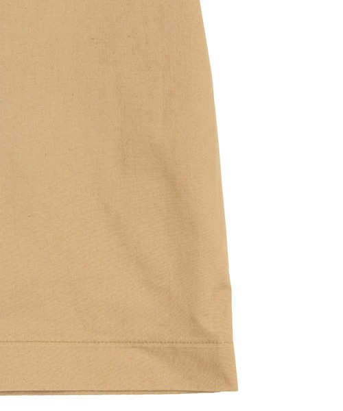 PUNYUS(プニュズ)の「パールボタンシャツワンピース(ワンピース・レディース・ベージュ/サックスブルー/ブラック/グリーン・1/2/4/3)」の9枚目の写真