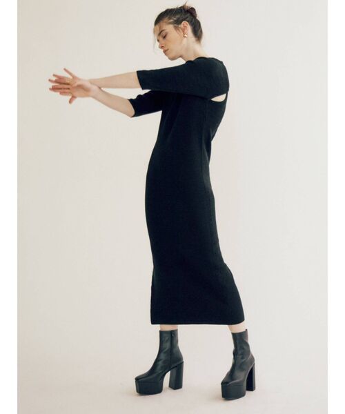 EVRIS(エヴリス)の「レザーライクチャンキーブーツ(ブーツ・レディース・ブラウン/ブラック・SMALL/LARGE/MEDIUM)」の11枚目の写真