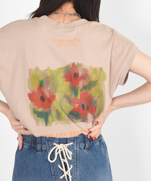 w closet（ダブルクローゼット）の「アートプリントチュニックTee（Tシャツ/カットソー・レディース・オフホワイト/ベージュ・FREE）」の2枚目の写真