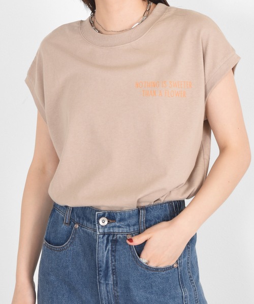 w closet（ダブルクローゼット）の「アートプリントチュニックTee（Tシャツ/カットソー・レディース・オフホワイト/ベージュ・FREE）」の18枚目の写真