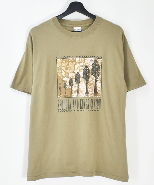 VINTAGE(ヴィンテージ)の「【ヴィンテージ古着】GIANT SEQUOIAS プリント Tシャツ(Tシャツ/カットソー・メンズ・カーキ・MEDIUM)」の1枚目の写真