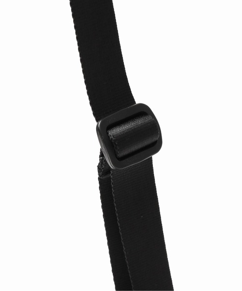 BAGSINPROGRESS(バッグズインプログレス)の「【BAGS IN PROGRESS】NEW BUCKETSHOULDER PADDED:ショルダーバッグ◆(ショルダーバッグ・レディース・ブラック/ベージュ・FREE)」の7枚目の写真