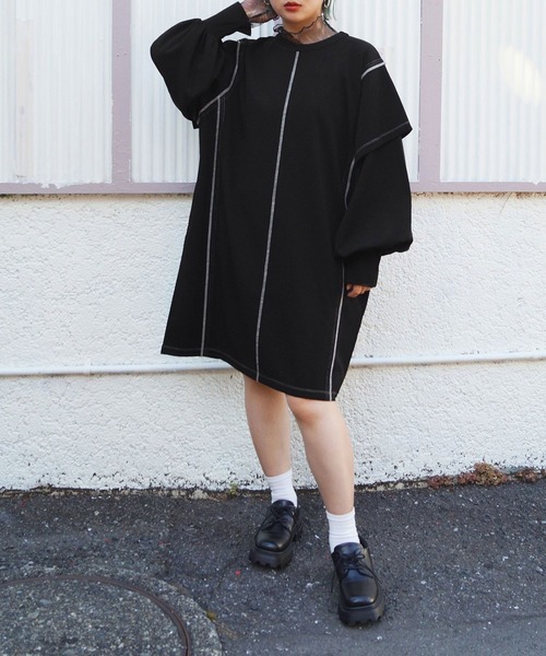 179/WG（イチナナキュウダブルジー）の「前後2WAY配色ステッチワンピース（ワンピース・レディース・ブラック/グリーン/マスタード・MEDIUM）」の2枚目の写真