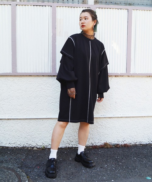 179/WG（イチナナキュウダブルジー）の「前後2WAY配色ステッチワンピース（ワンピース・レディース・ブラック/グリーン/マスタード・MEDIUM）」の11枚目の写真