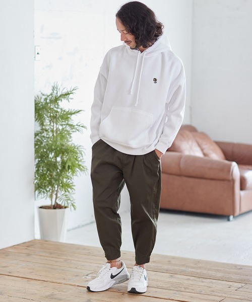 CAMBIO（カンビオ）の「mpa2684-刺繍パーカー_Camo rose（パーカー・メンズ・ブラック/ホワイト・M/XL/L）」の7枚目の写真