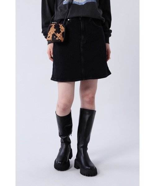 Lee（リー）の「(LEE)デニムミニスカート（スカート・レディース・ブルー/ブラック・SMALL/MEDIUM）」の2枚目の写真